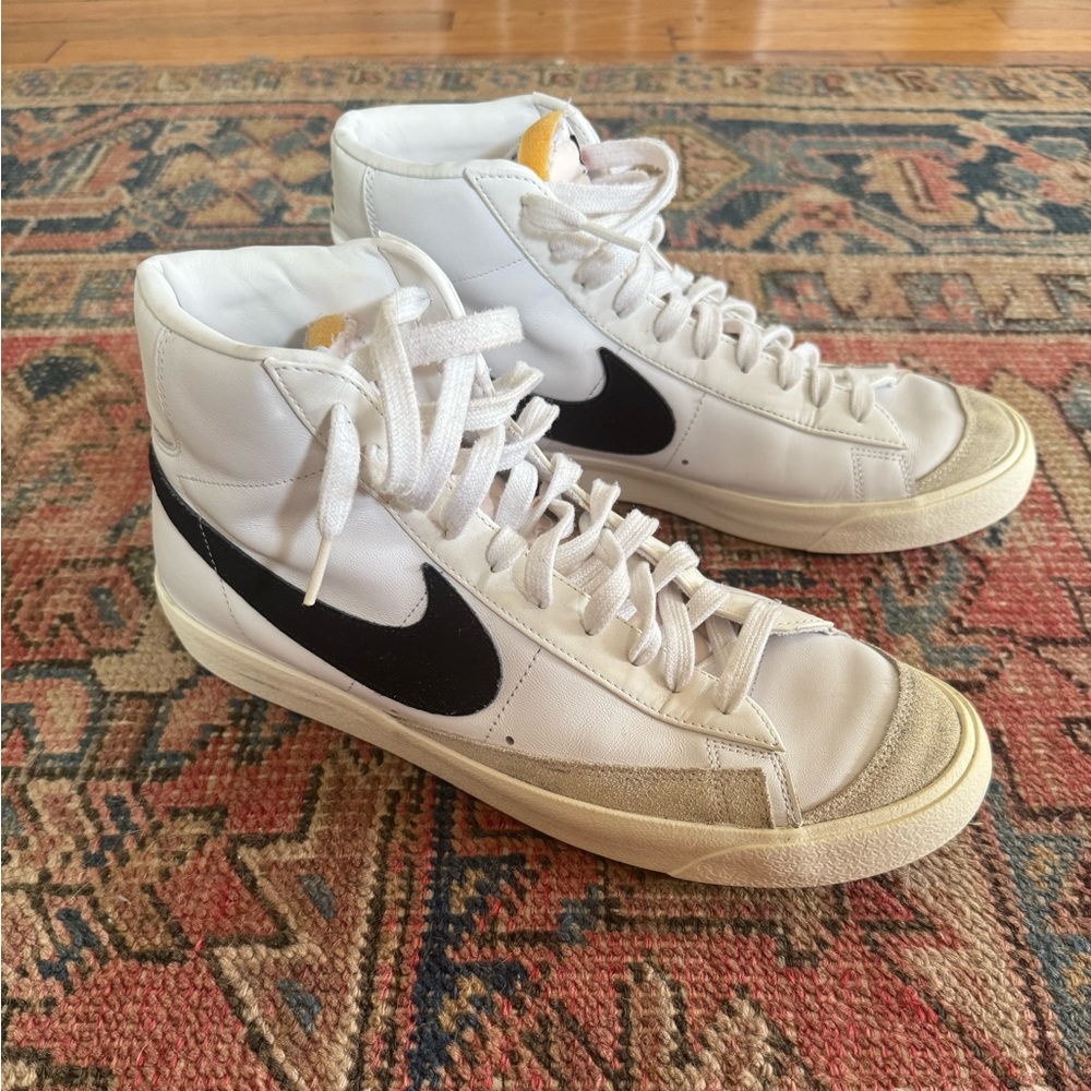Nike Men's Blazer Mid '77 Vintage Shoes: size 12